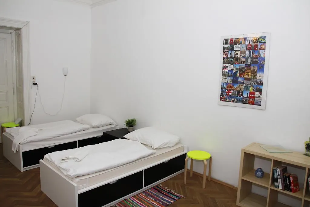 Apartment Rimska 34 プラハ チェコ