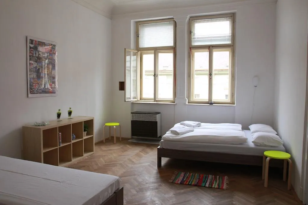 Apartment Rimska 34 Prag