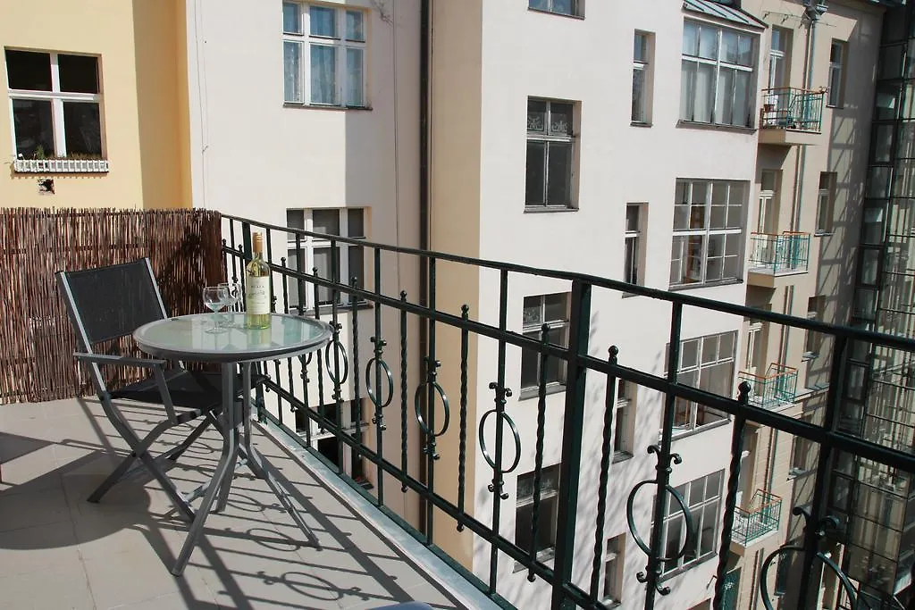 Apartment Rimska 34 Prag